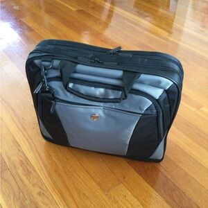 Targus laptop bag, black and gray for men or women, brand new